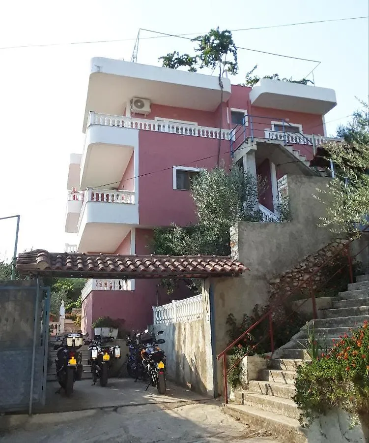 Vila Jakupi Sarande 0*,